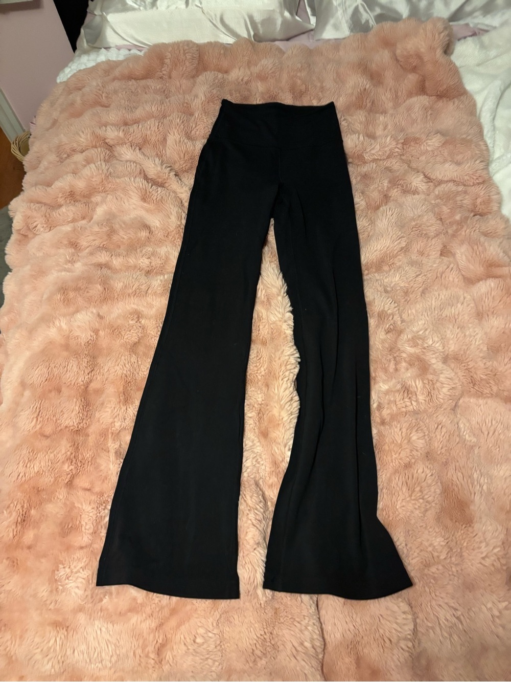Lululemon yoga pants